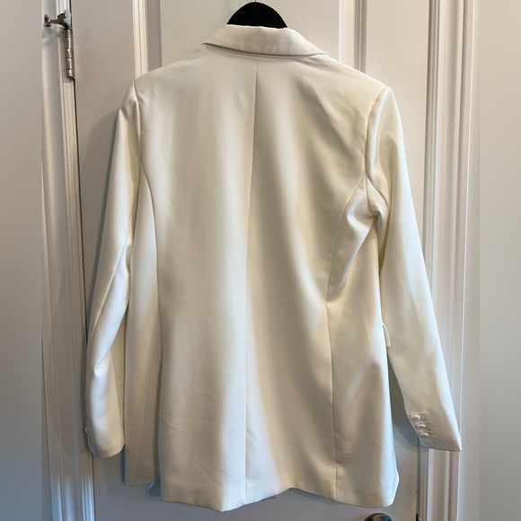 Dynamite White Blazer - Picture 2 of 5